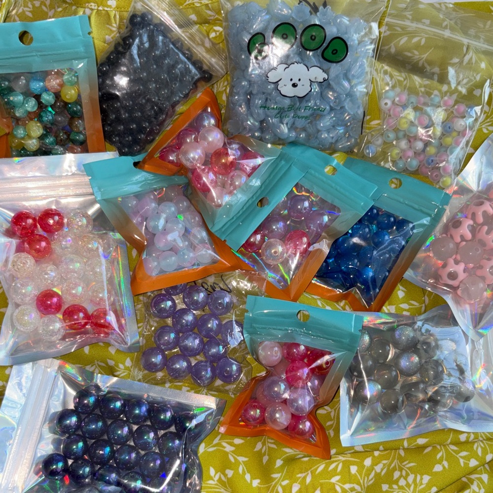 Assorted Iridescent Craft Beads - Pink, Blue, Purple, blue - FULL LOT - Picture 2 of 9